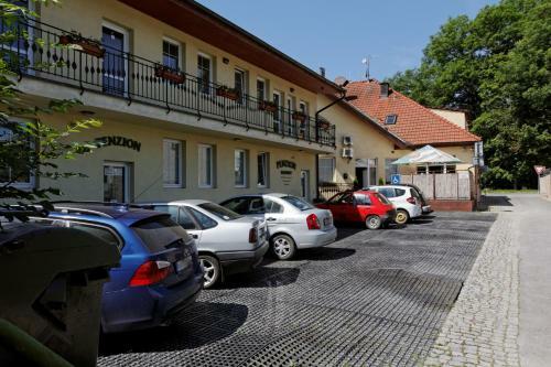 Hostal Restaurace A Penzion Garnet