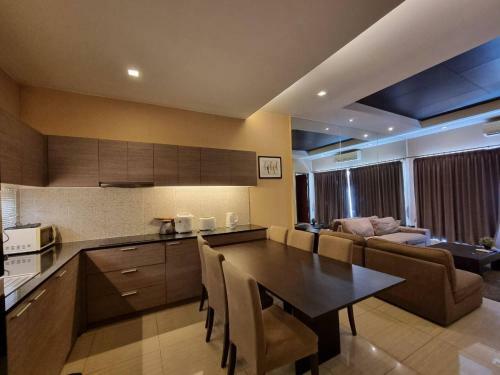 Oppa Pool Villas