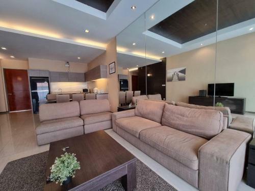 Oppa Pool Villas