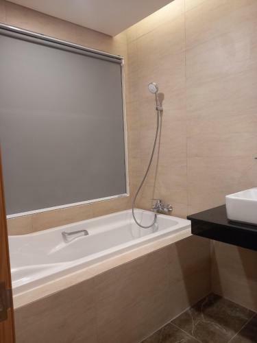 Apartamento C?n H? Flc Sea Tower Quy Nh?n
