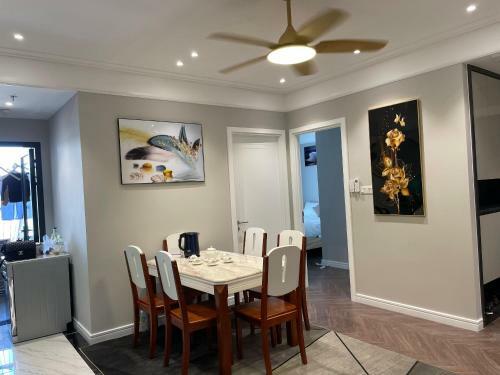 Apartamento Kh�ch S?n Altara Resedences