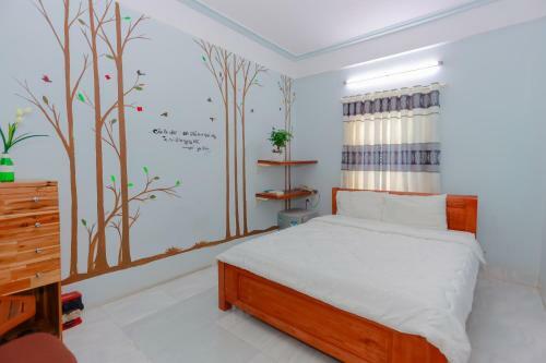 Sunny Flower Hotel Quy Nh?n