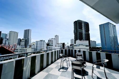 Hotel Ten Dollars