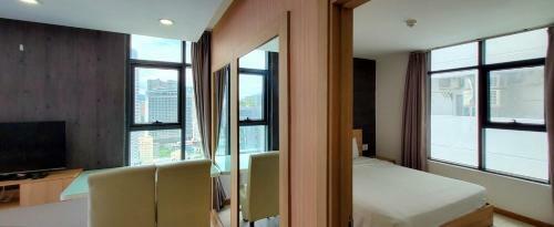 Pt City Apartment Sea View
