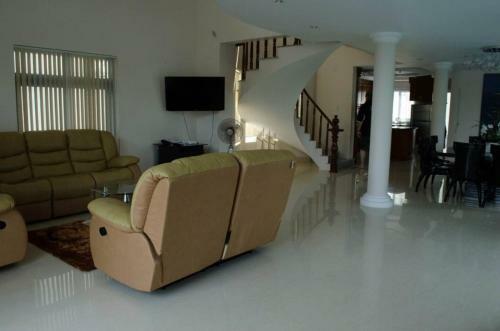 Apartamento Luxurious 6 Bedroom House