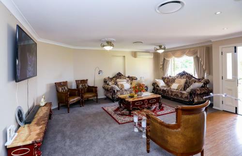 Genesis Home