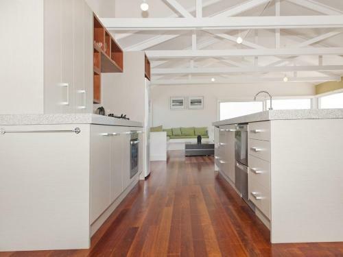 Views On Matarangi - Matarangi Holiday Home