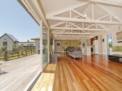 Views On Matarangi - Matarangi Holiday Home