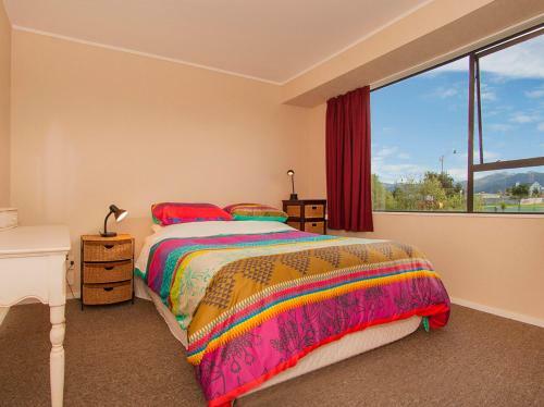 Going Coastal - Matarangi Holiday Home