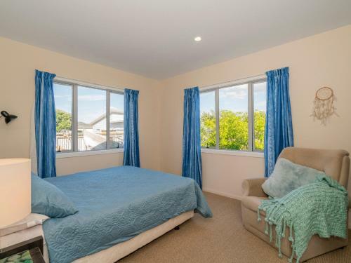 Golfers And Beach Lovers Dream - Matarangi Holiday House