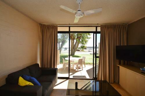 Riverview Holiday Apartment 2 - Kalbarri Wa