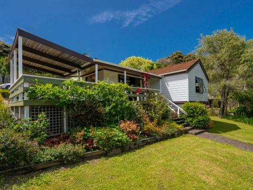 Hidden Gem - Ferry Landing Holiday Home