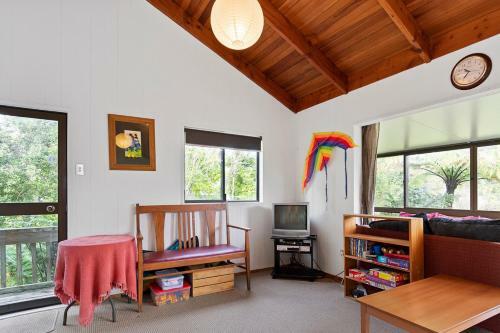 Riverview Retreat - Cooks Beach Holiday Home
