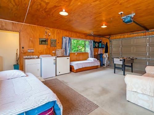 Oyster Haven - Cooks Beach Holiday Home
