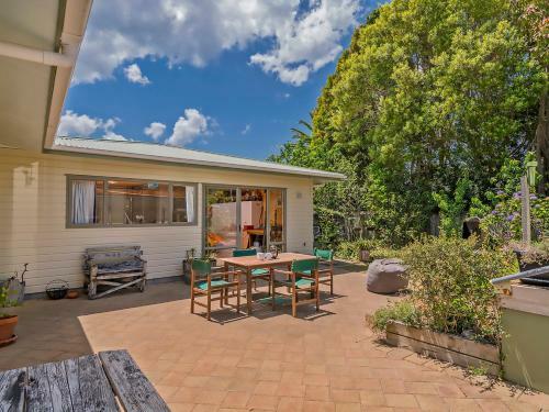 Oyster Haven - Cooks Beach Holiday Home