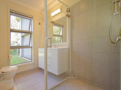 Cooks Getaway - Cooks Beach Holiday Home