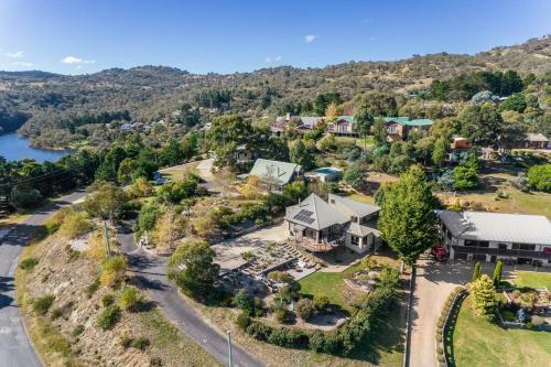 Jerrara Lakehouse- Stunning Views!