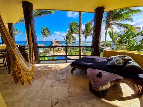 Apartamento Stylish Oceanfront Condo With Pool