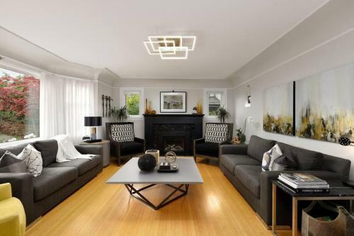 Gorgeous 4brd House Conveniently Located In Nanaimo