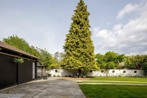 Gorgeous 4brd House Conveniently Located In Nanaimo