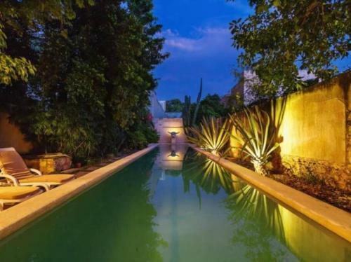 Renovated Colonial House With Sixty-foot Pool