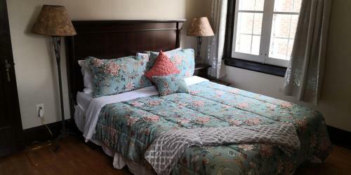Hostal Niagara Falls' Rose