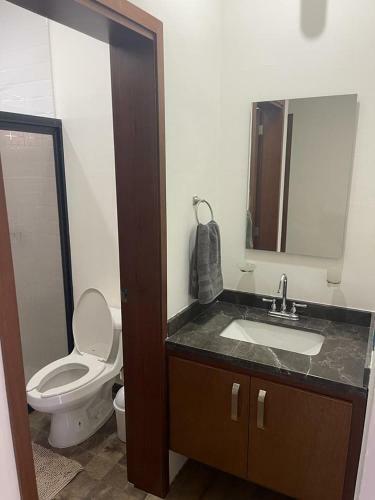Apartamento Dama5 Zona Dorada, Ubicaci�n Y Tranquilidad.