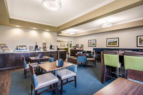Hotel Comfort Inn & Suites Red Deer
