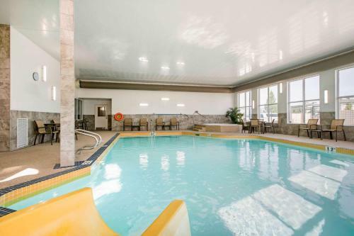 Hotel Comfort Inn & Suites Red Deer