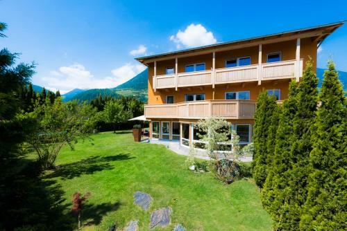 Aparthotel Residence-garni Haus Tschenett