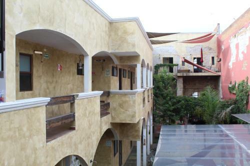 Hotel El Descanso Barrio Del Artista