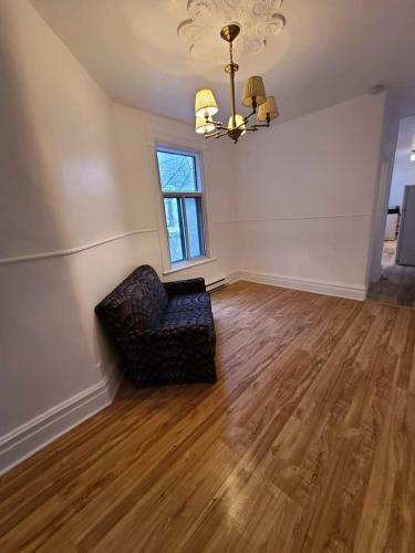 Pet Friendly  Tv + Netflix  Room C