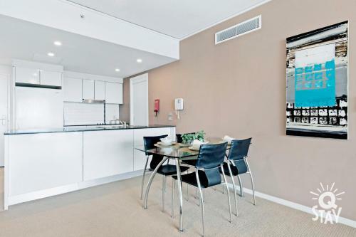 Central Getaway Apartments At Sierra Grand - Q Stay