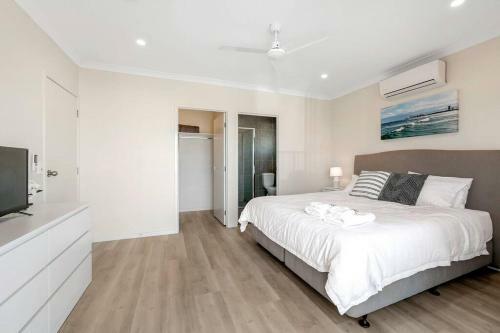 Gold Coast Theme Parks Up To 8 Guests Modern House