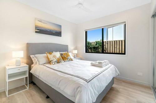 Gold Coast Theme Parks Up To 8 Guests Modern House