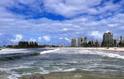 Gold Coast Theme Parks Up To 8 Guests Modern House