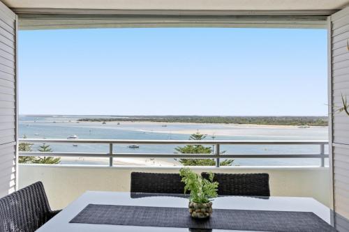 Breathtaking Oceanview Apartment, Great Amenities