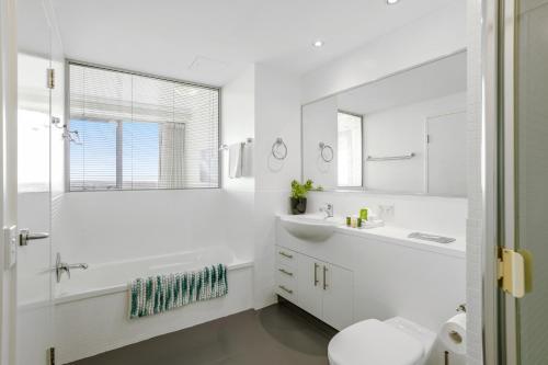 Breathtaking Oceanview Apartment, Great Amenities