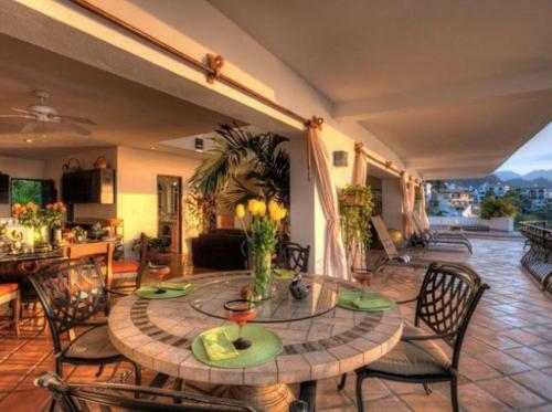 Villa In Conchas Chinas Vallarta