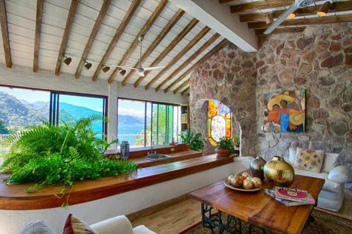 Adventure House Conchas Chinas