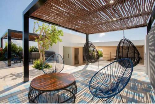 2 Bdrm Fresh View Remodeled Unit Wifi & Parking