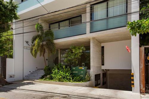 2 Bdrm Fresh View Remodeled Unit Wifi & Parking