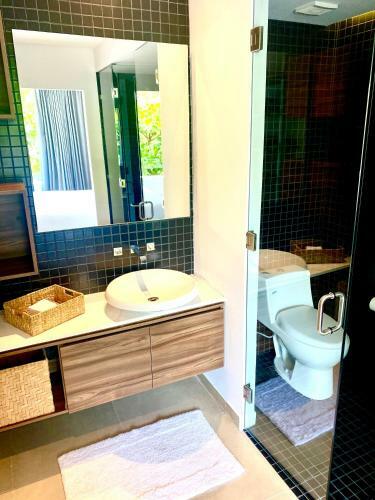 2 Bdrm Fresh View Remodeled Unit Wifi & Parking
