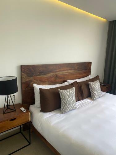 2 Bdrm Fresh View Remodeled Unit Wifi & Parking