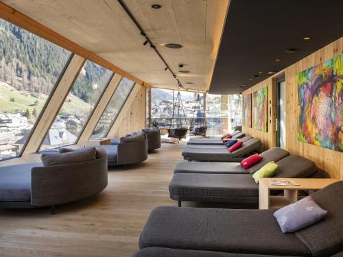 Central Apartment In Ischgl With Parking And Bubble Bath