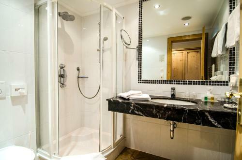 Bed & Breakfast Sporthotel Almhof