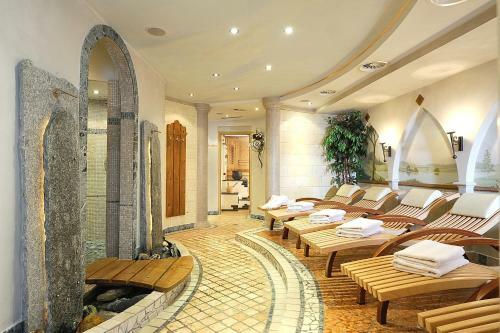 Bed & Breakfast Sporthotel Almhof