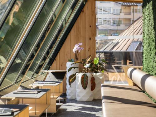 Plush Apartment In Ischgl With Sauna, Parking, Bubble Bath