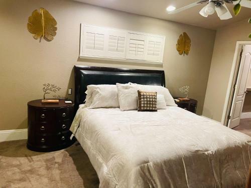 Spacious Master Bedroom With Private Office
