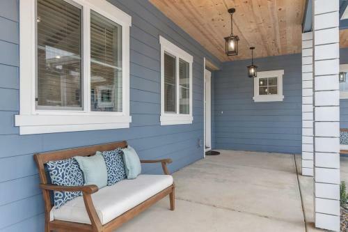Rustic Modern Home Near Sutter St &historic Folsom